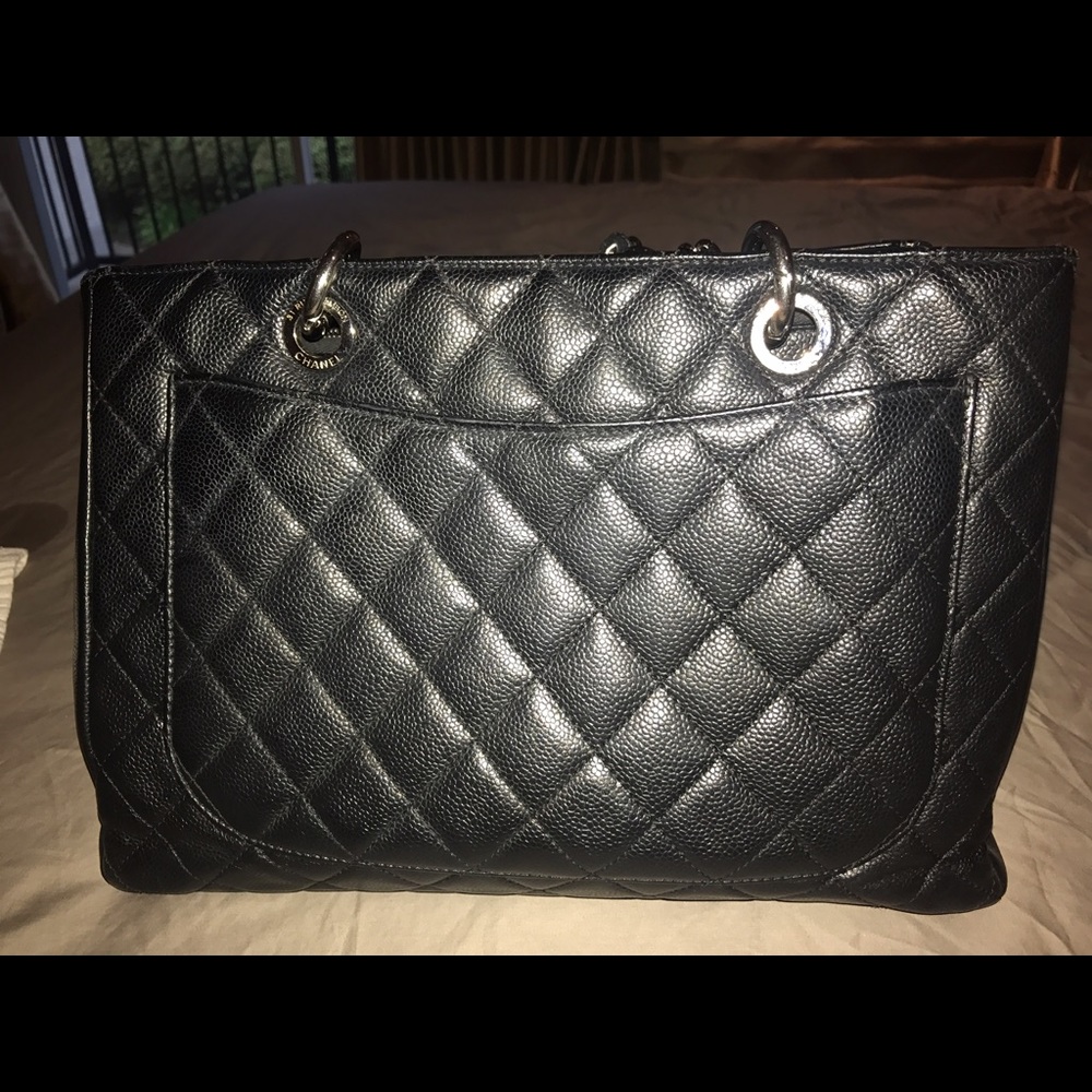 Authentic Chanel - Picture 2 of 15